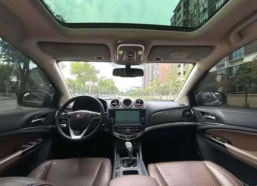 BYD S7