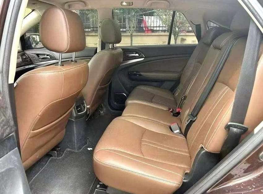 BYD S7