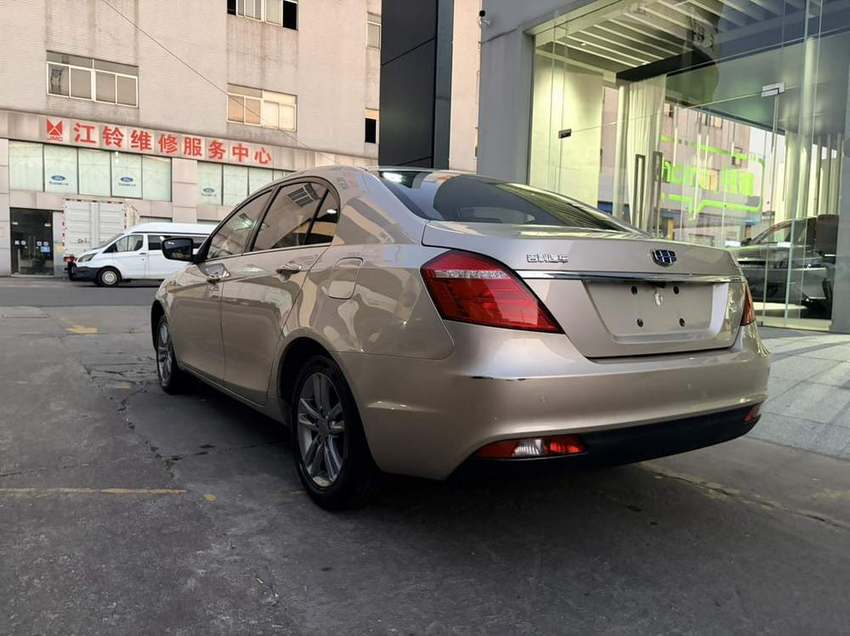 Geely Emgrand 2018