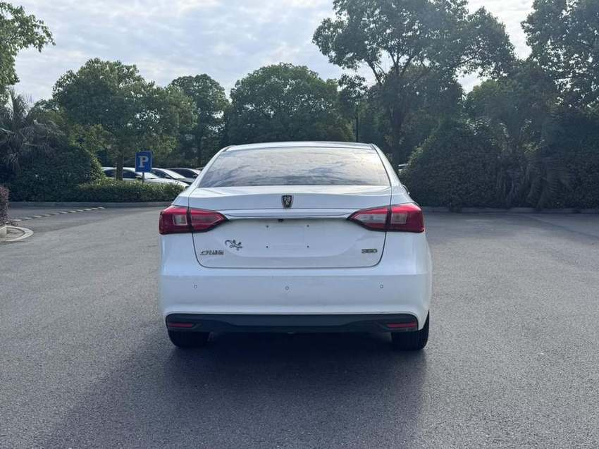 Roewe 360 2015