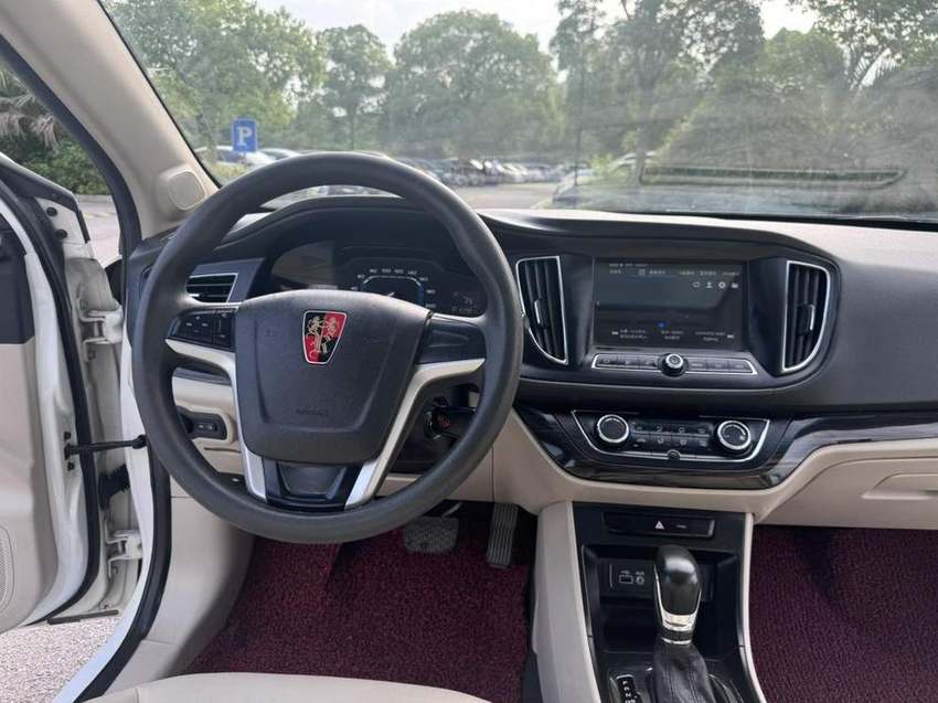 Roewe 360 2015