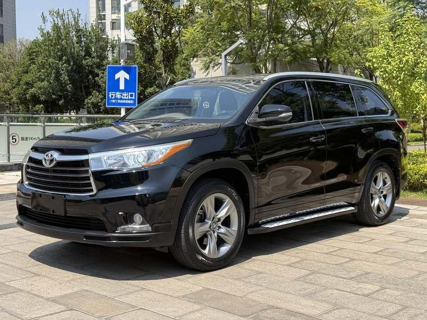 2017 Toyota Highlander (2.0T AWD, 7-seat)
